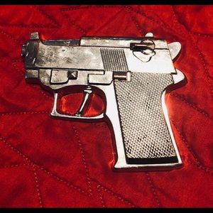 Pistol belt buckle